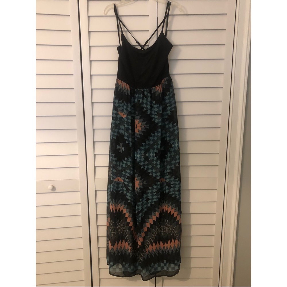🌸 Mimi Chica Geometric Maxi Dress